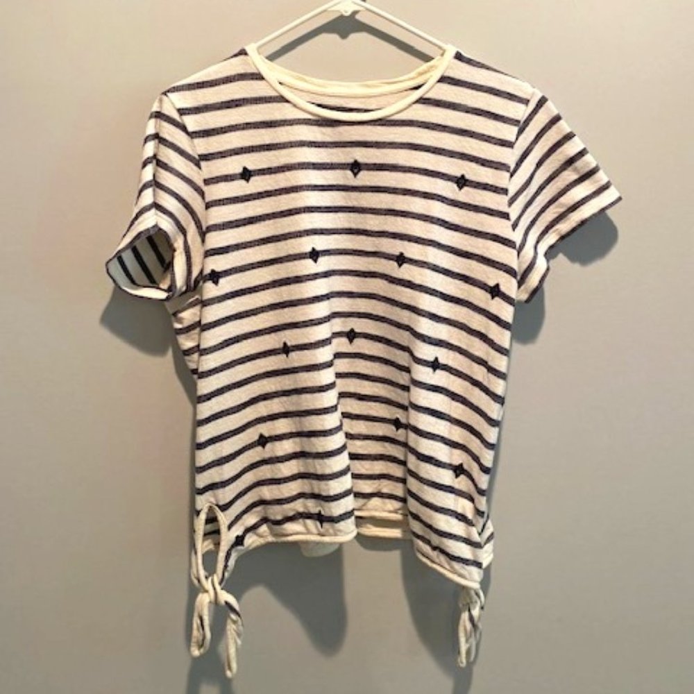 Universal Thread Striped Short Sleeve Tie Side Tee